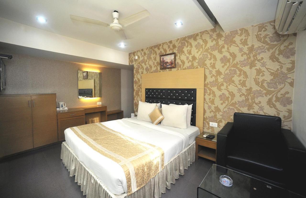 Hotel Lee International Kolkata Luaran gambar