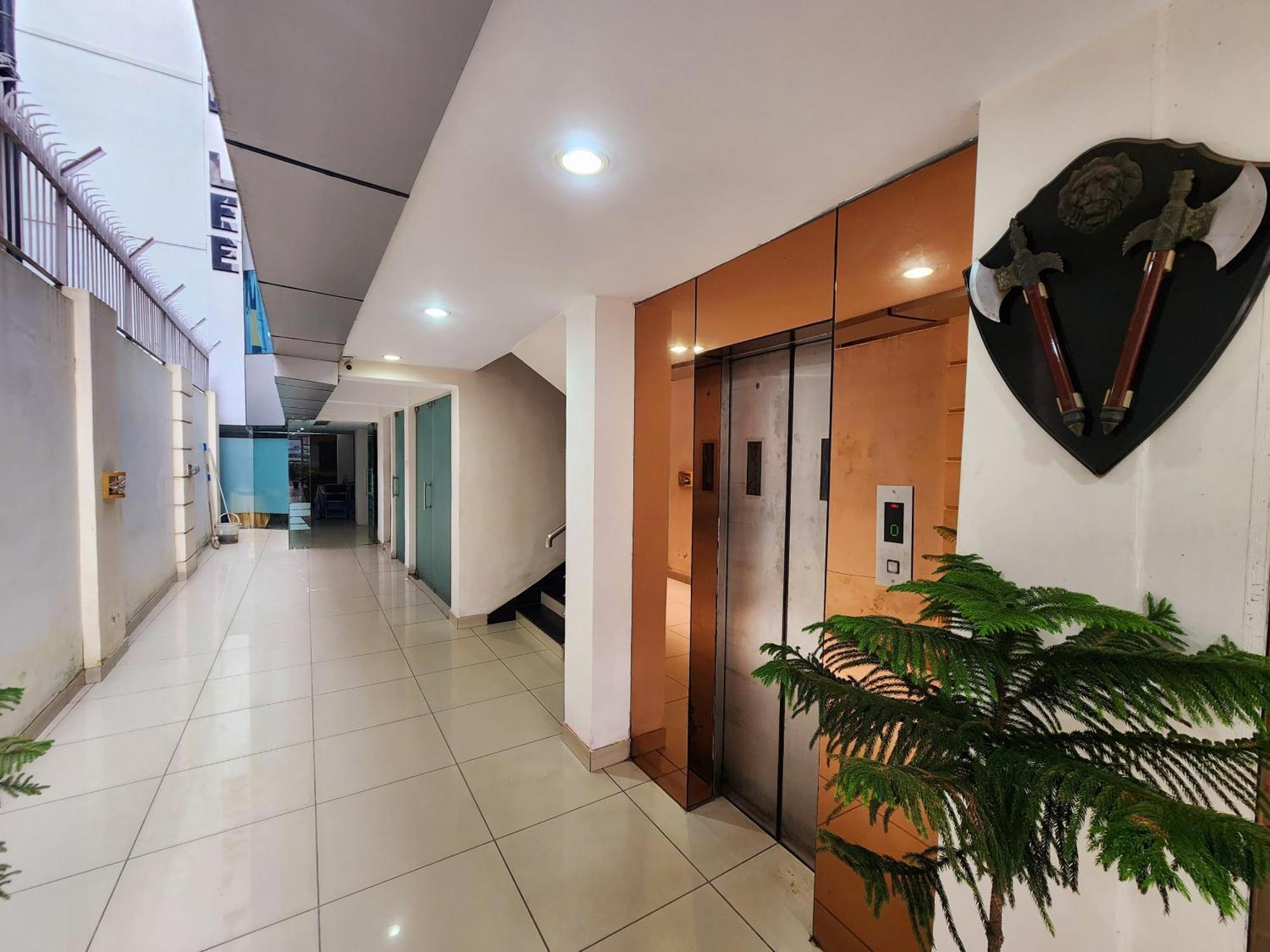 Hotel Lee International Kolkata Luaran gambar