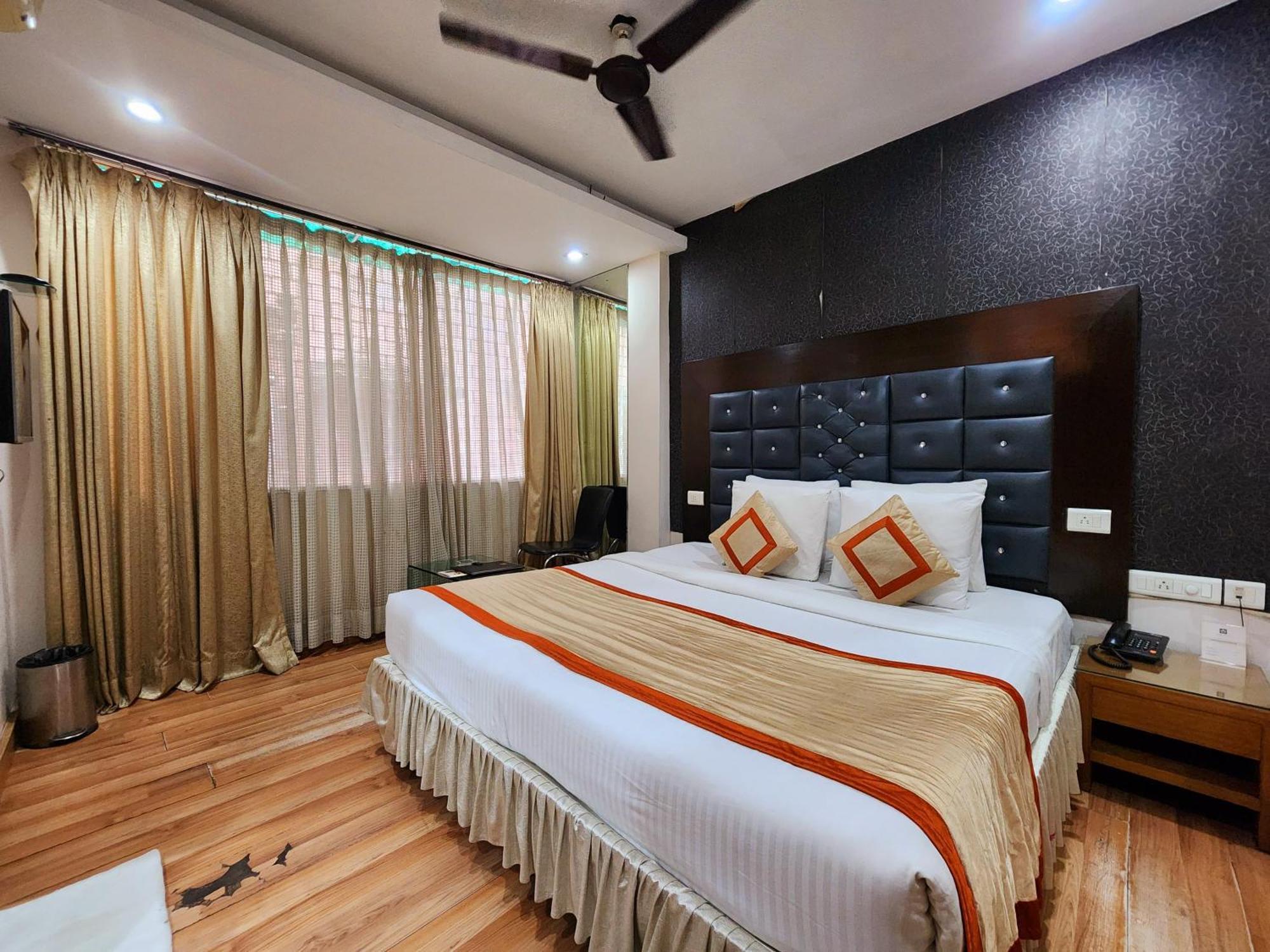 Hotel Lee International Kolkata Luaran gambar