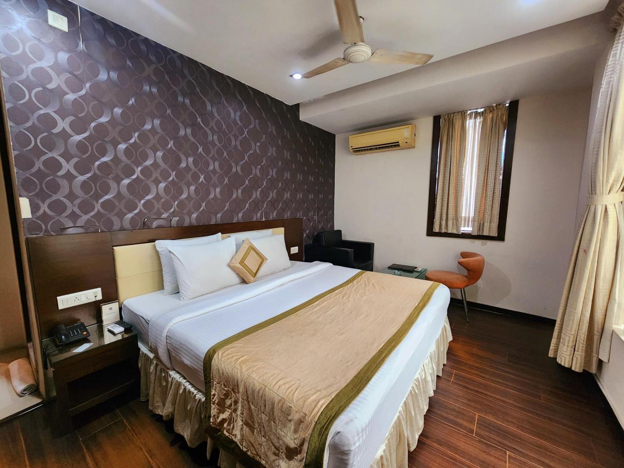 Hotel Lee International Kolkata Luaran gambar
