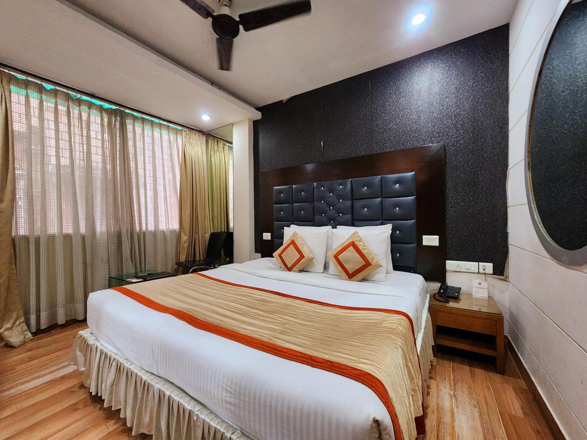 Hotel Lee International Kolkata Luaran gambar